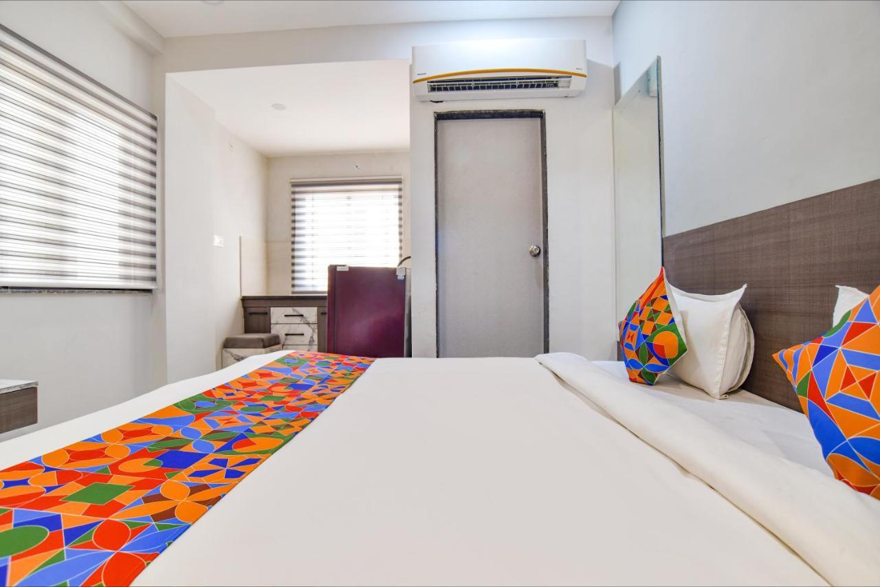 Fabhotel Dev'S Inn Indaur Kültér fotó